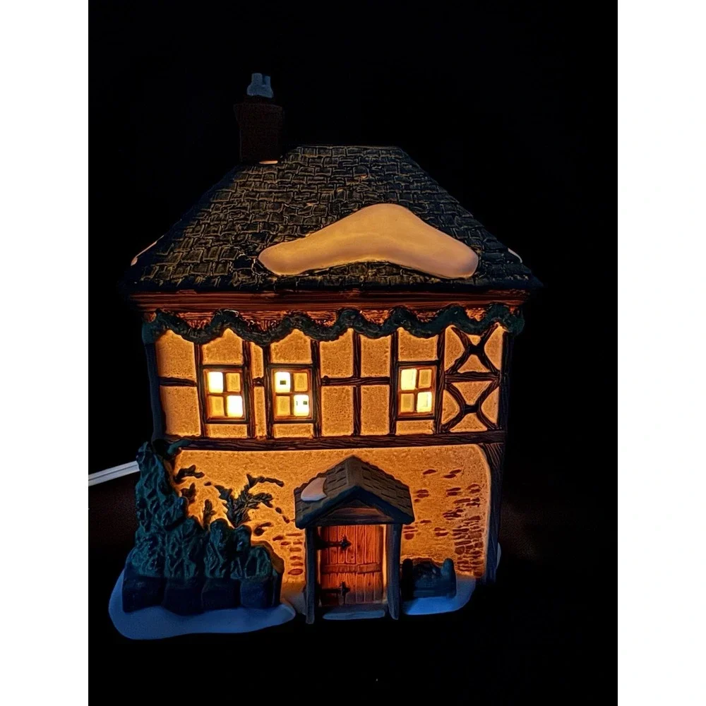 Vintage 1995 Department 56 Heritage Village T. Puddlewick Spectacle Shop Light